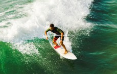 悟空体育登录-切尔西后卫连续进球，稳固球队实力，切尔西历史最强后卫