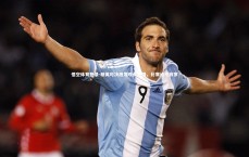 悟空体育登录-精英对决激发观众激情，比赛绝不寂寥